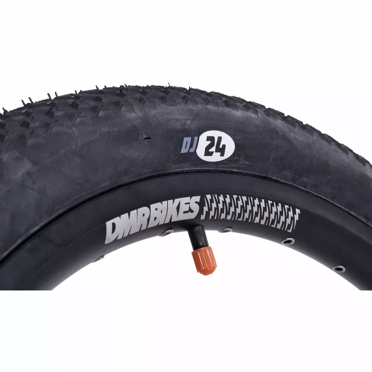 DMR DJ24 Dirt Jump And Street Tyre - Image 3
