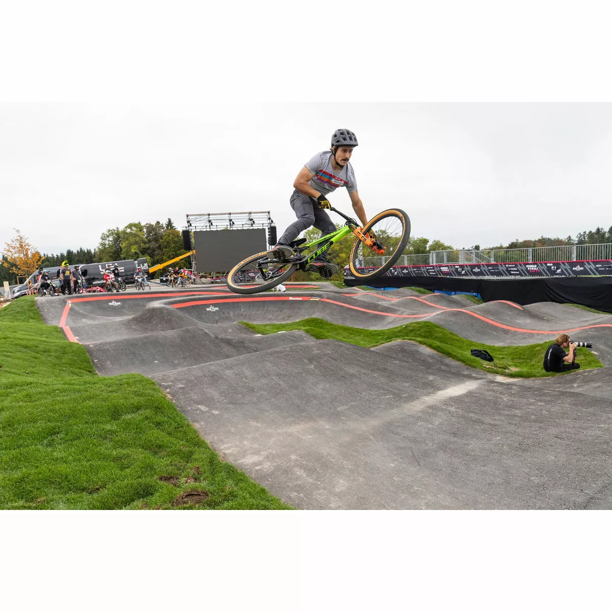 Schwalbe Billy Bonkers Performance Folding Tyre - Image 3